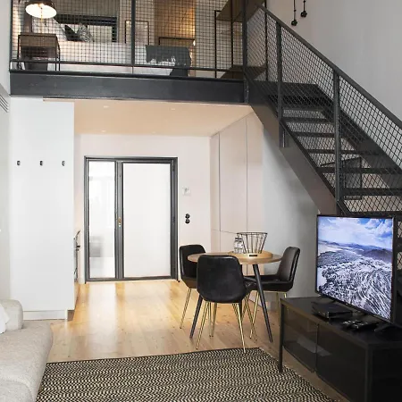 Intendente Modern Bright Duplex Apt With Ac